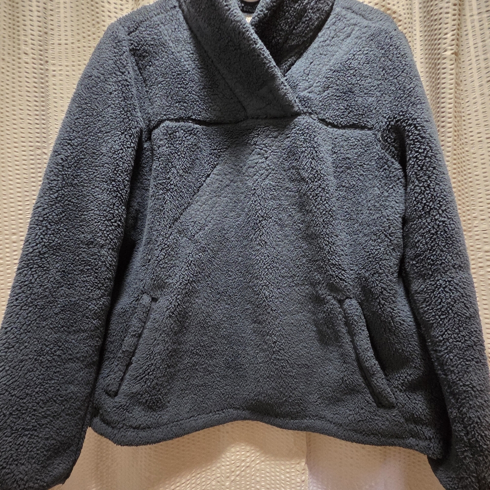The North Face Navy/Teal Sherpa Fleece